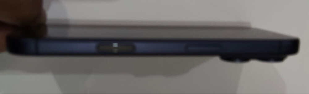 Apple iPhone 17 Pro 256GB Deep Blue - 3