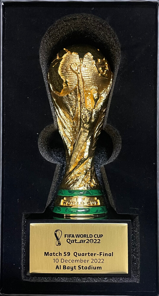 مجسم مصغر رسمي لكأس العالم 2022 - 1
