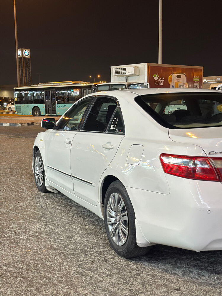 Toyota Camry - 6