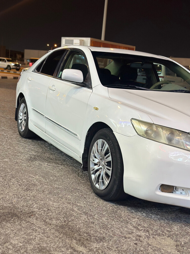 Toyota Camry - 3