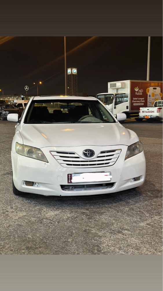 Toyota Camry - 4