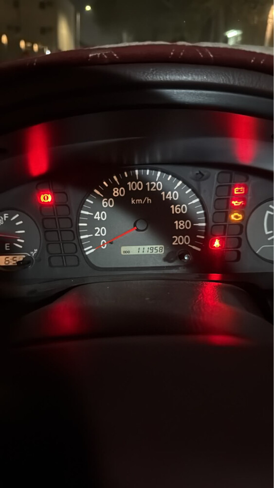 nissan pickup - 1