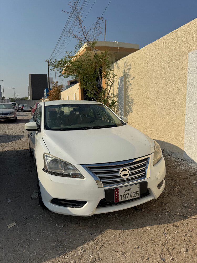 Nissan Sentra - 1