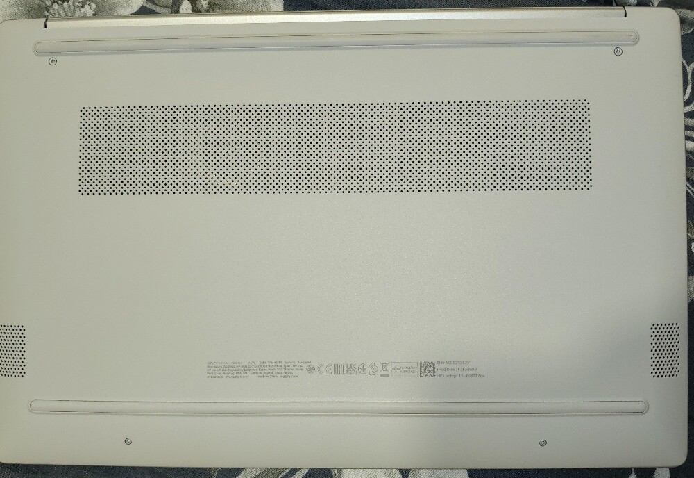 HP LAPTOP - 4