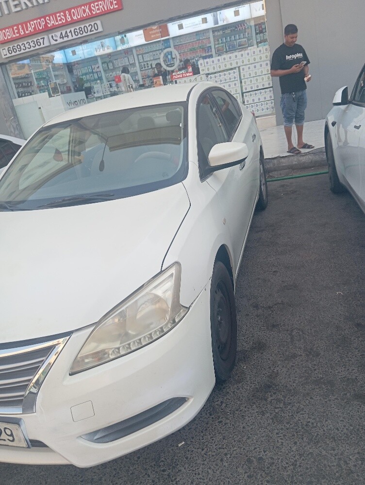 Nissan sentra - 1