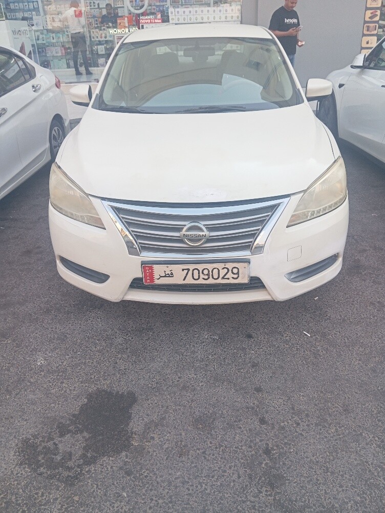 Nissan sentra - 2