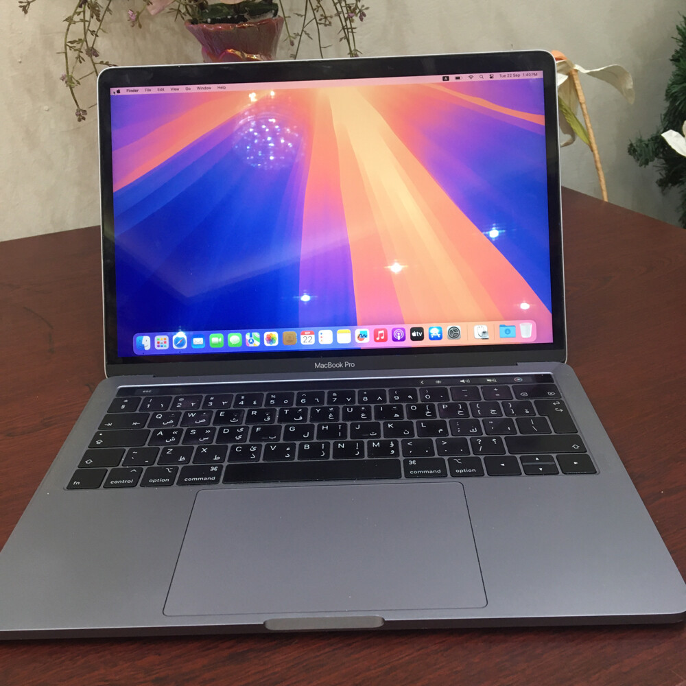 MacBook Pro 2019 - 1