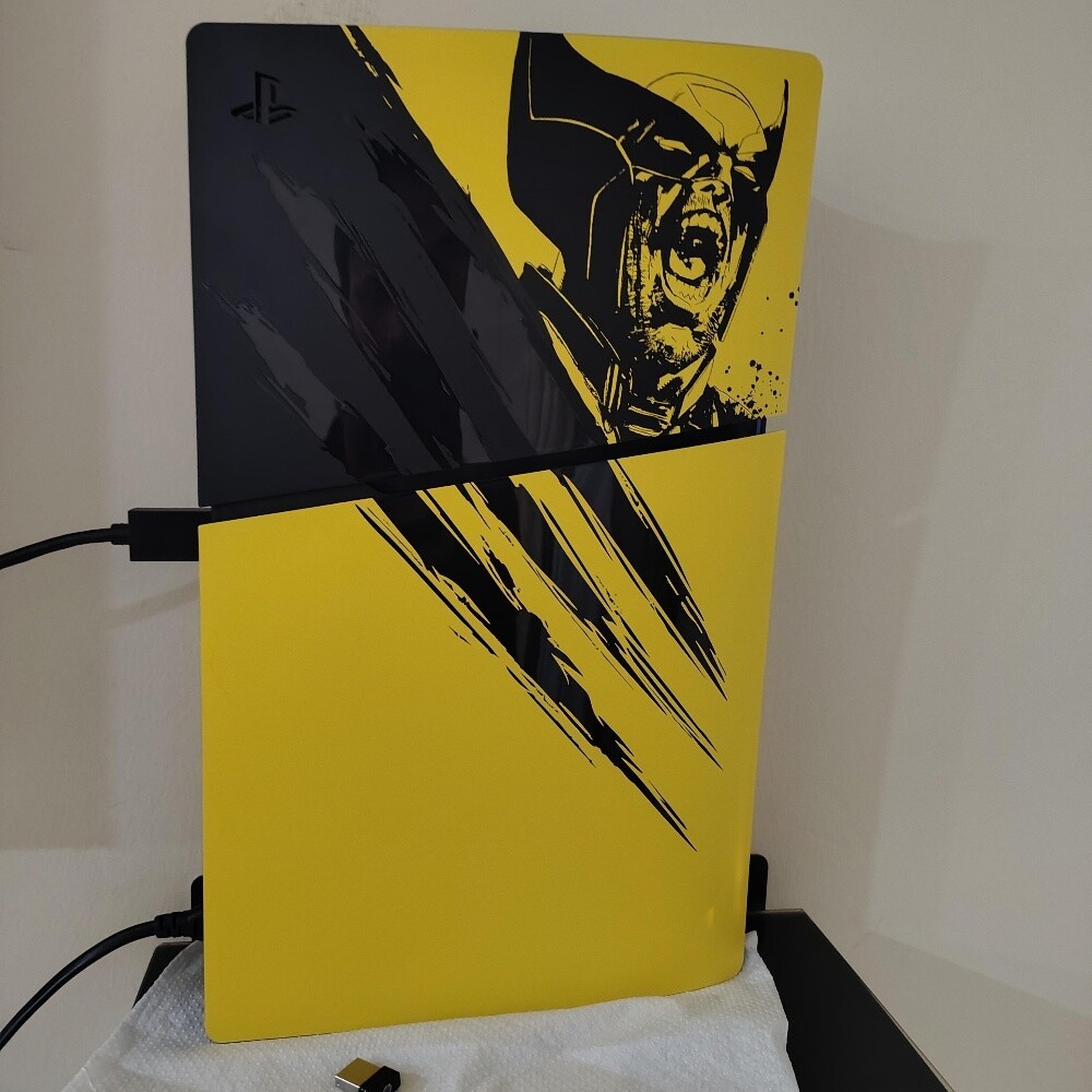 playstation 5 Slim wolverine Editio - 1