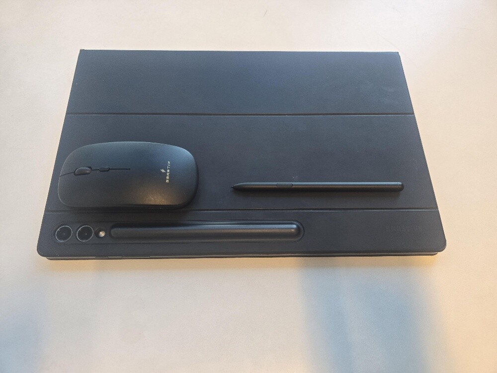 S tab s 9 ultra+ keyboard+mouse - 3