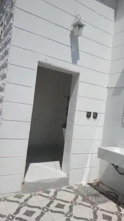 للبيع فيلا في معيذر - 3