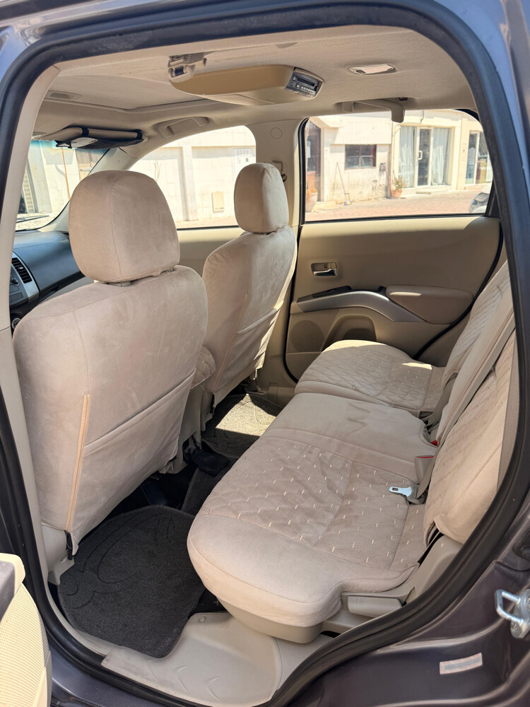 MITUBISHI OUTLANDER V6 - 10