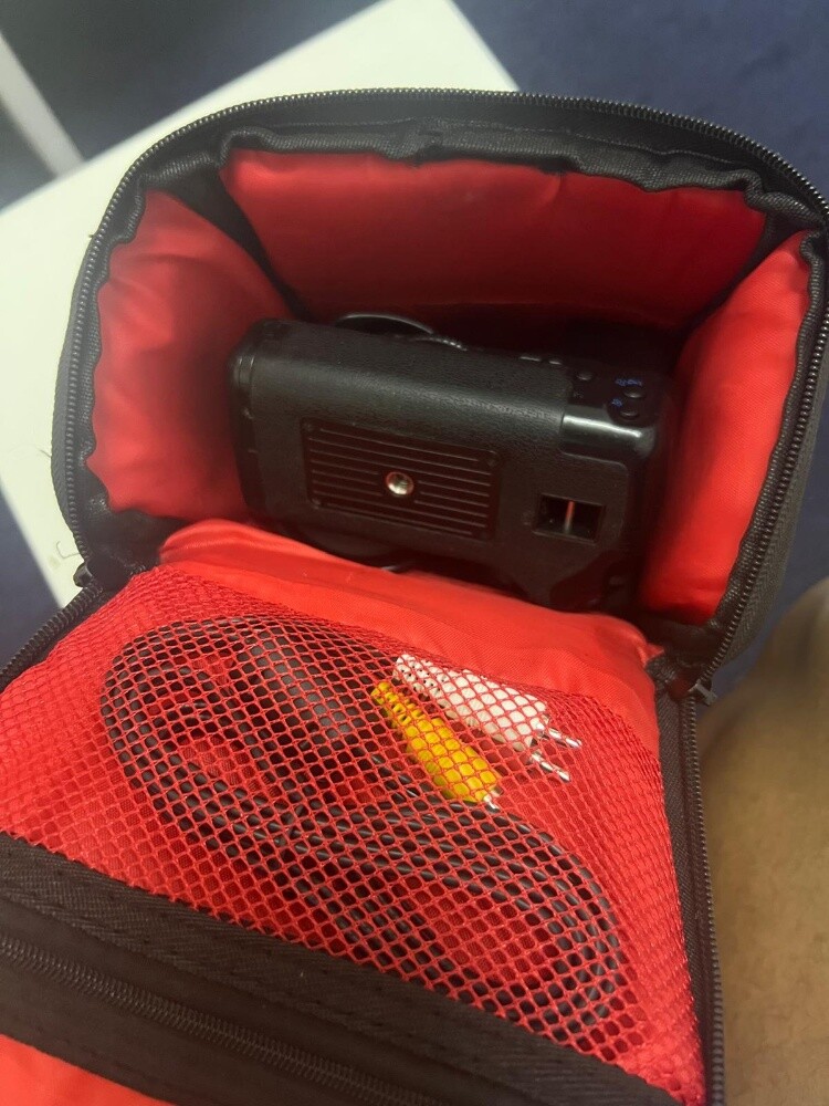 Canon D700 with Battery Grip - 4