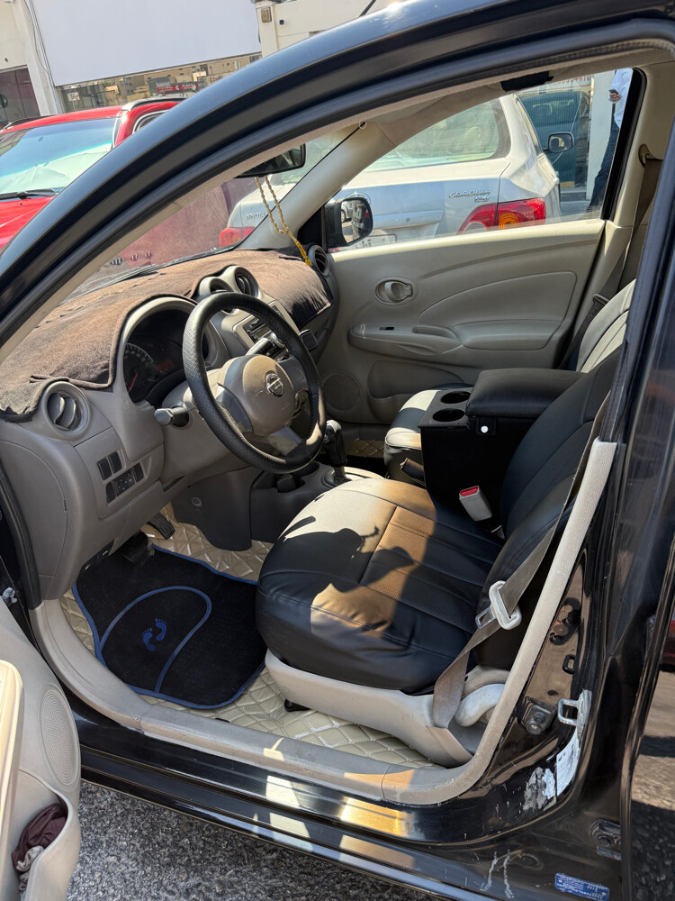 Nissan sunny 2012 - 4