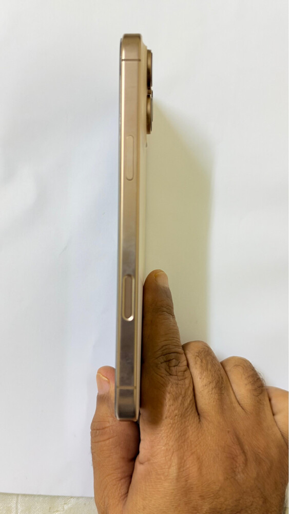 iPhone 16 Pro Max — Excellent Condi - 10