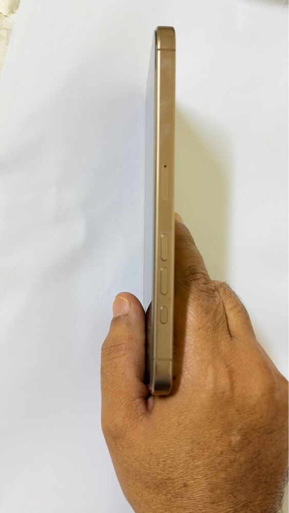 iPhone 16 Pro Max — Excellent Condi - 3