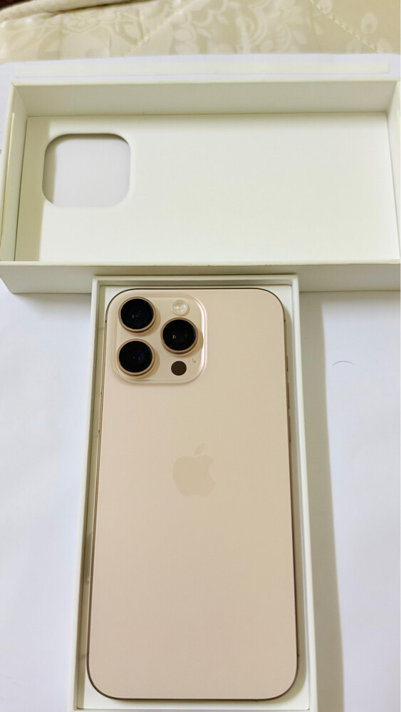 iPhone 16 Pro Max — Excellent Condi - 8