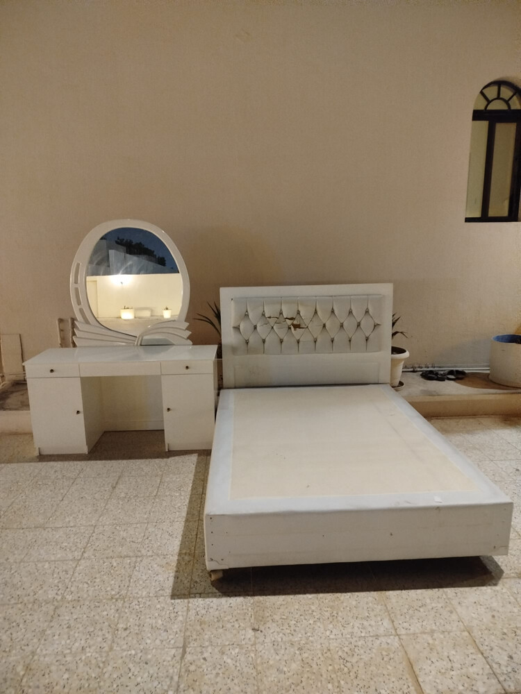 سرير مع تسريحة  - 2