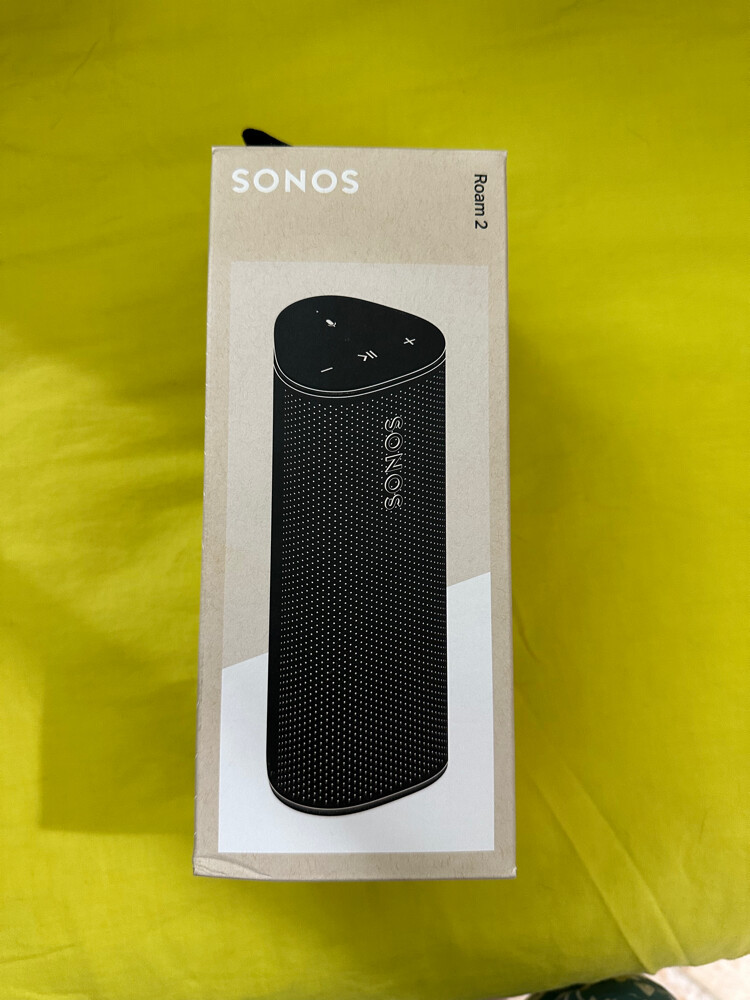 Sonos Era 300 and Roam 2 - 4