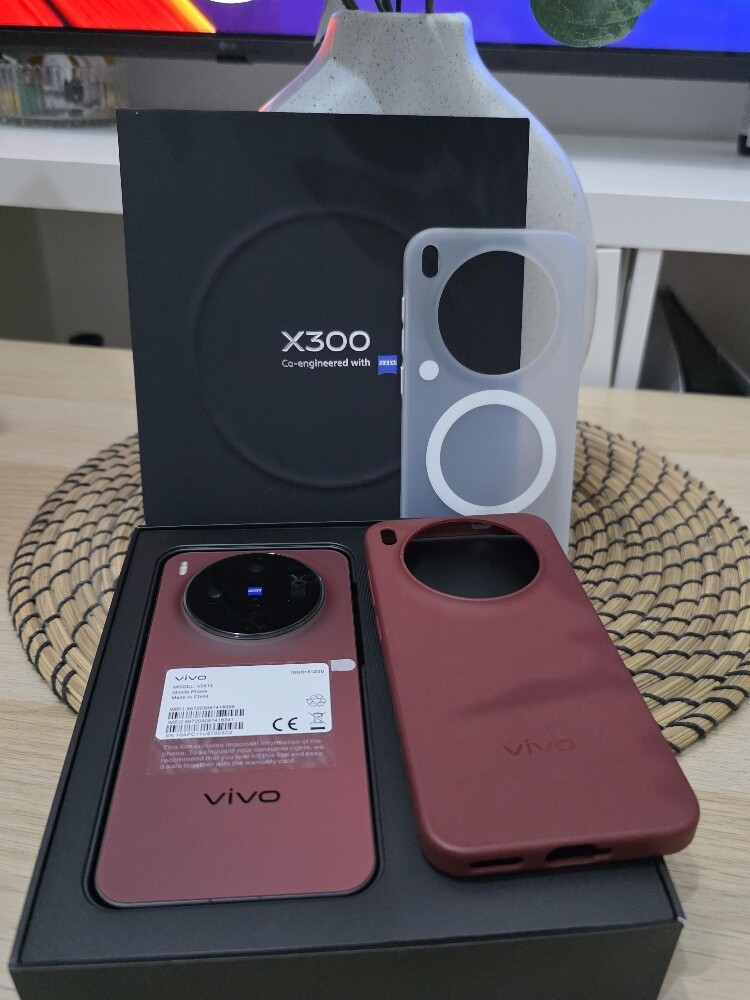 Vivo X300 512Gb Burgundy - 1