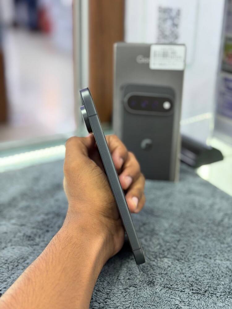 GOOGLE PIXEL 11 PRO XL 256GB - 4