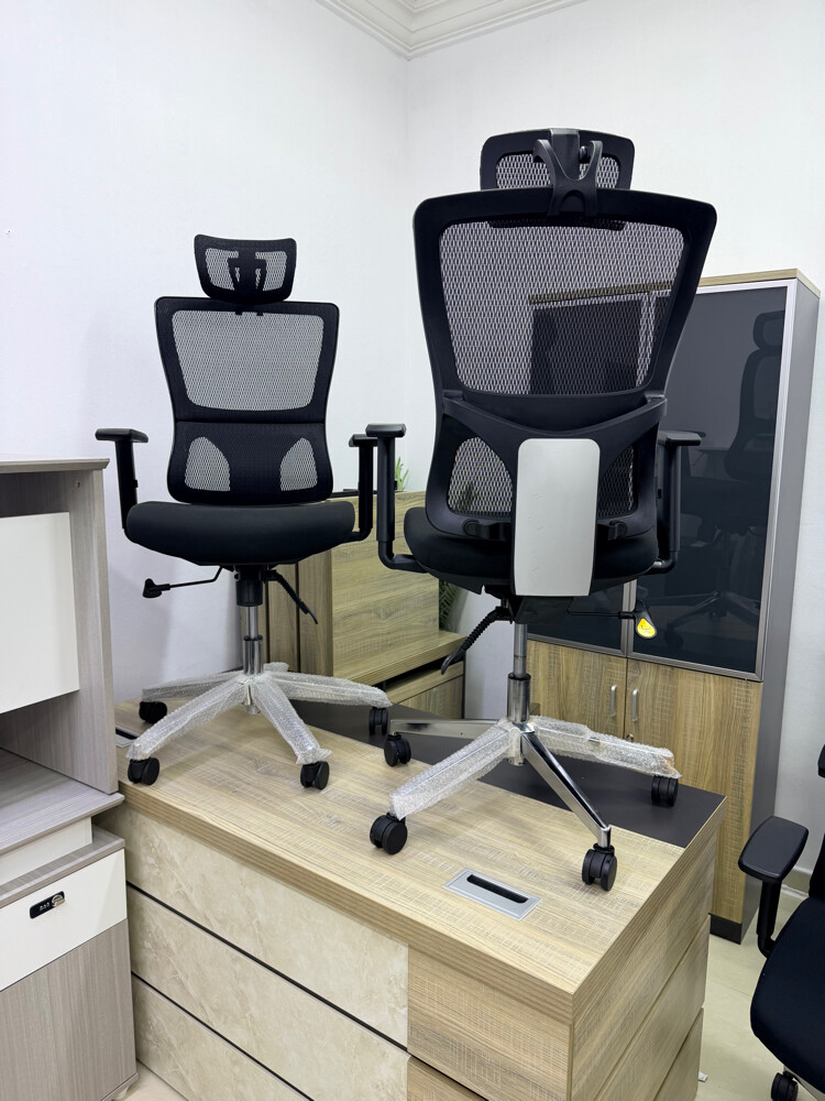 Office furniture for selling  - 9