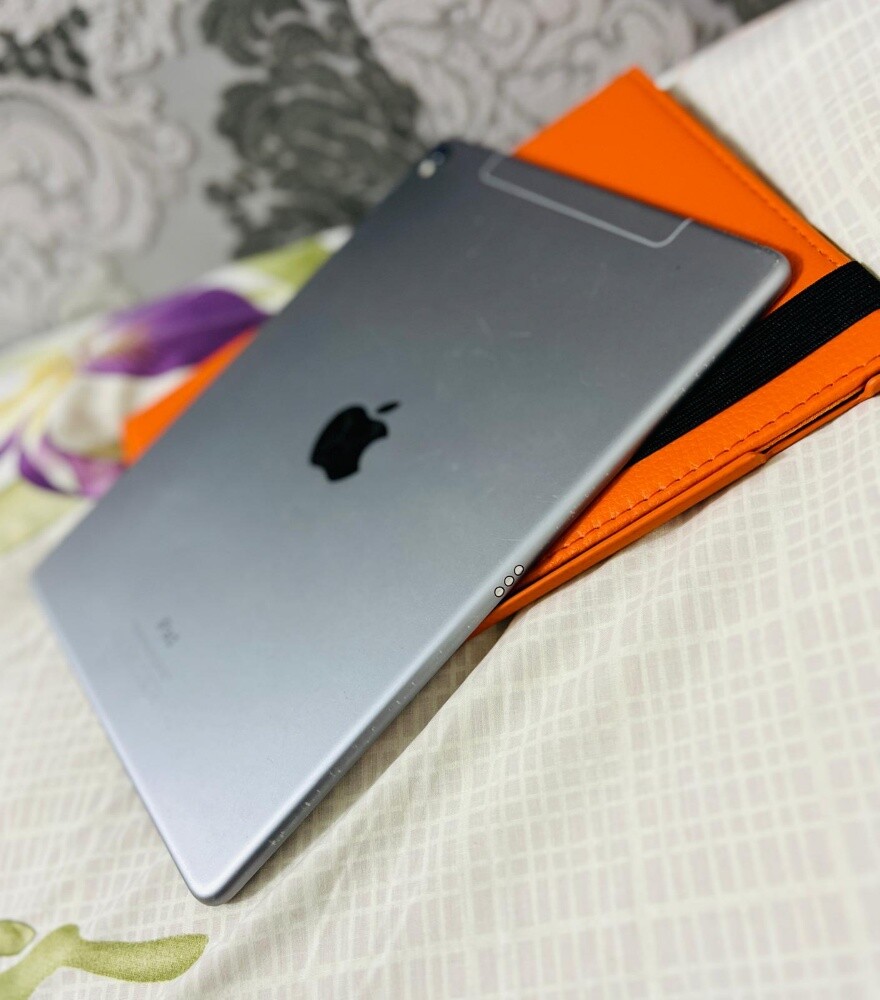 iPad pro-9.7/128gb/WiFi - 8