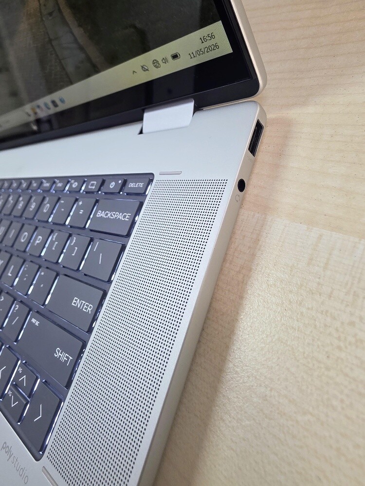 HP Envy x360 Ultra 7 16GB-1TB 16"WU - 8