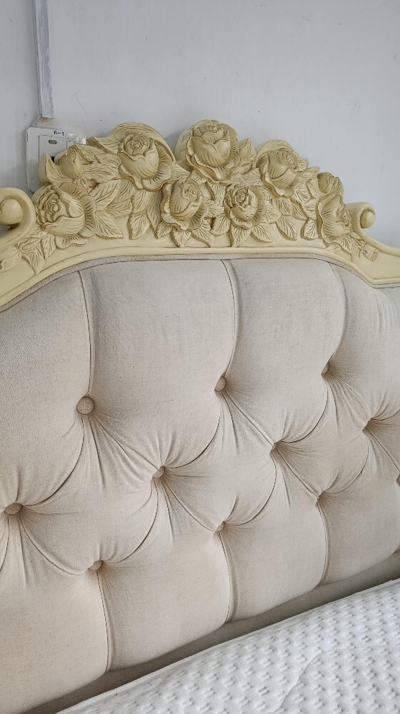 Queen size bed with mattress for sa - 5