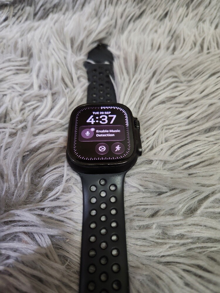 Apple Watch Ultra 2 Read ad - 3