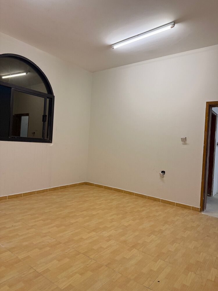 2 bhk executive bachelor in wakra  - 2