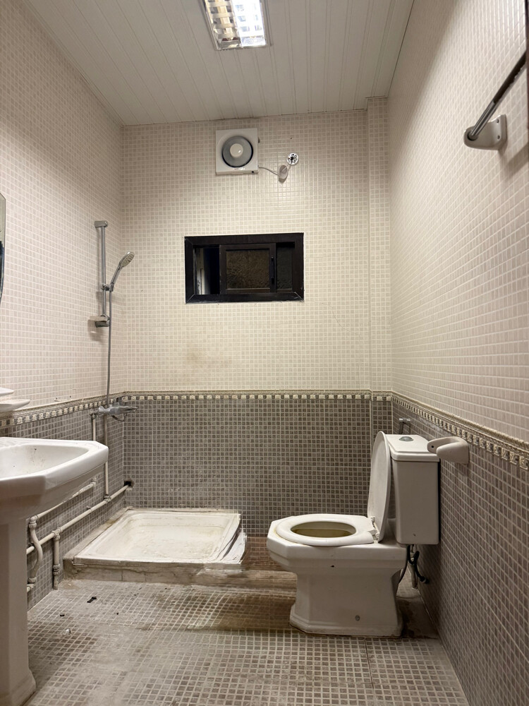 2 bhk executive bachelor in wakra  - 1