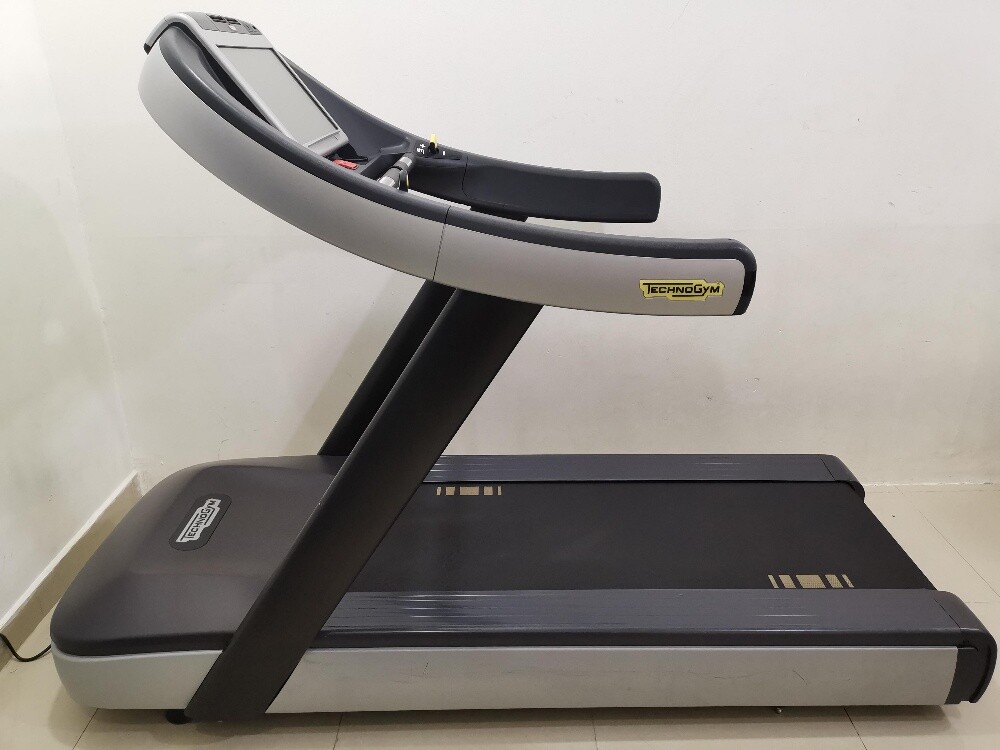 TREADMILL TECHNOGYM HEAVY DUTY - 3