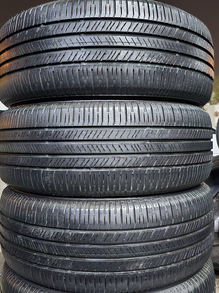 225-55-18,,,, Goodyear brand - 1