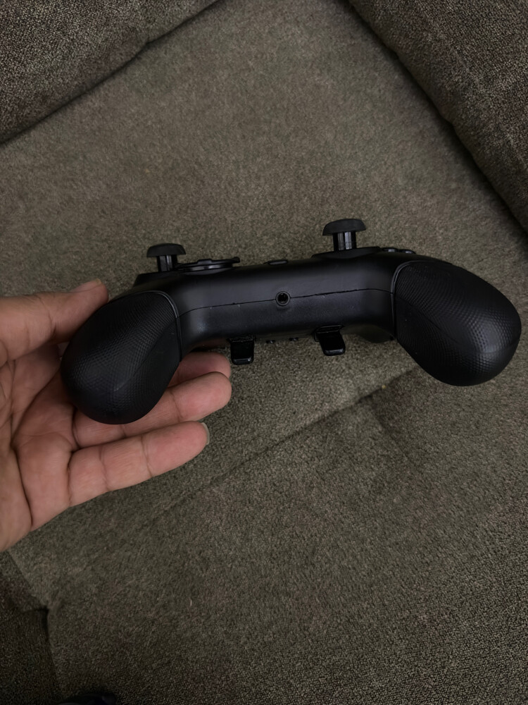 Razer Wolverine V2 Pro wired only - 2