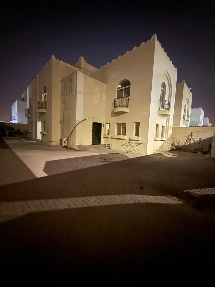 الوكير فيلا لقطة في موقع مميز - 1