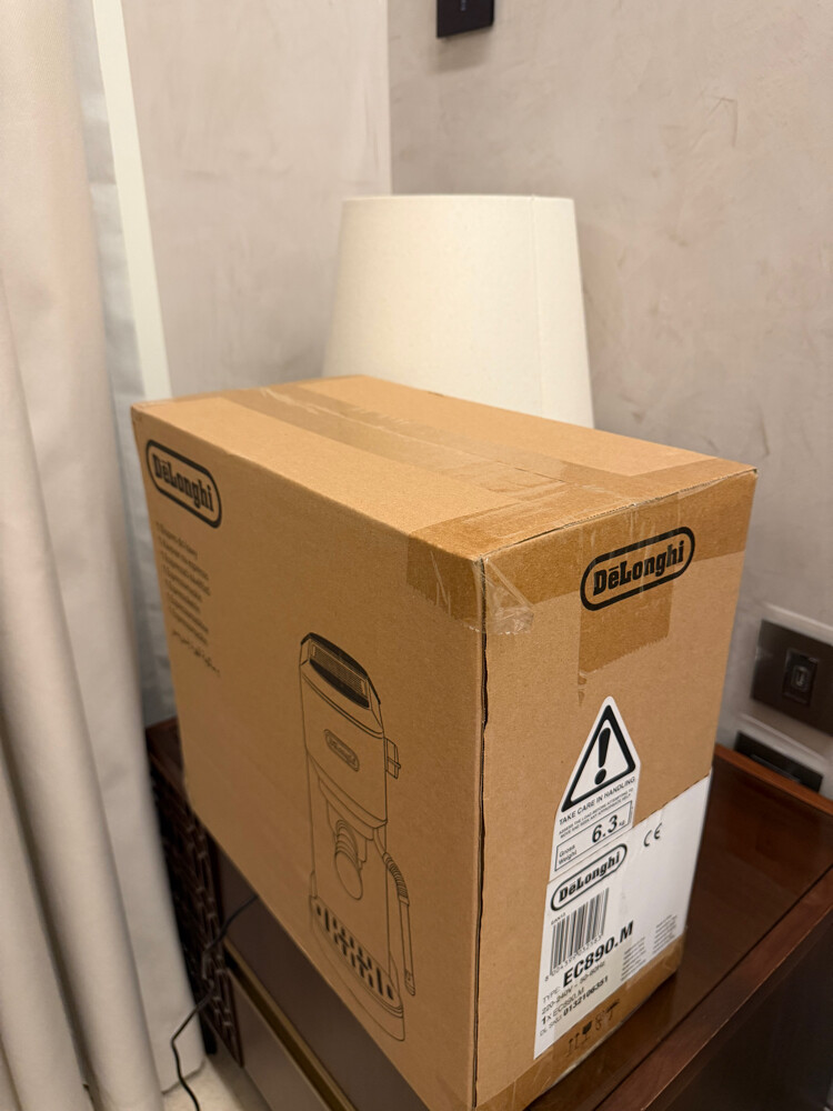 De’Longhi Espresso Machines - 2