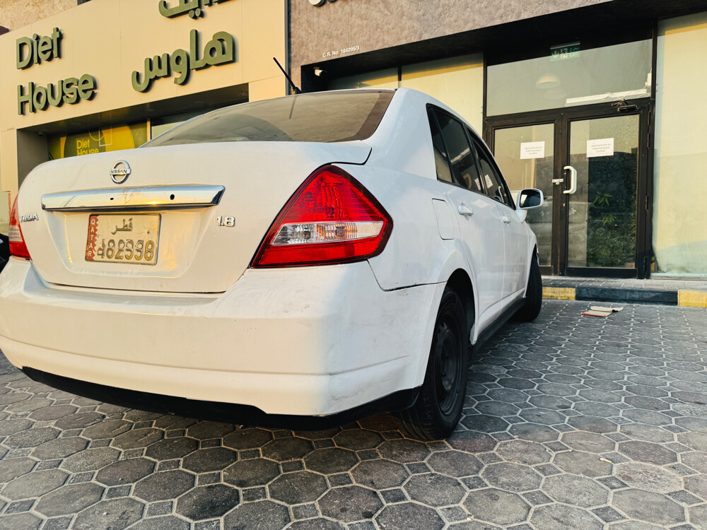Nissan Tiida 2011 - 3