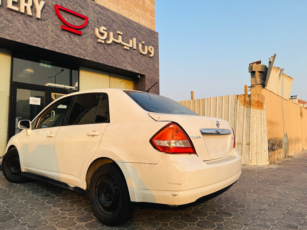 Nissan Tiida 2011 - 5