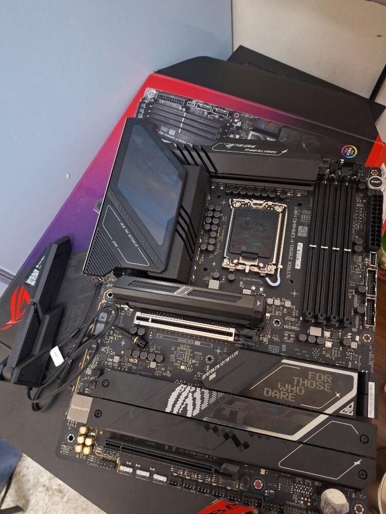 rog strix z890 f - 3