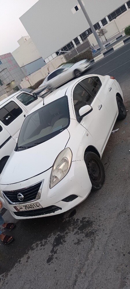 nissan sunny - 5