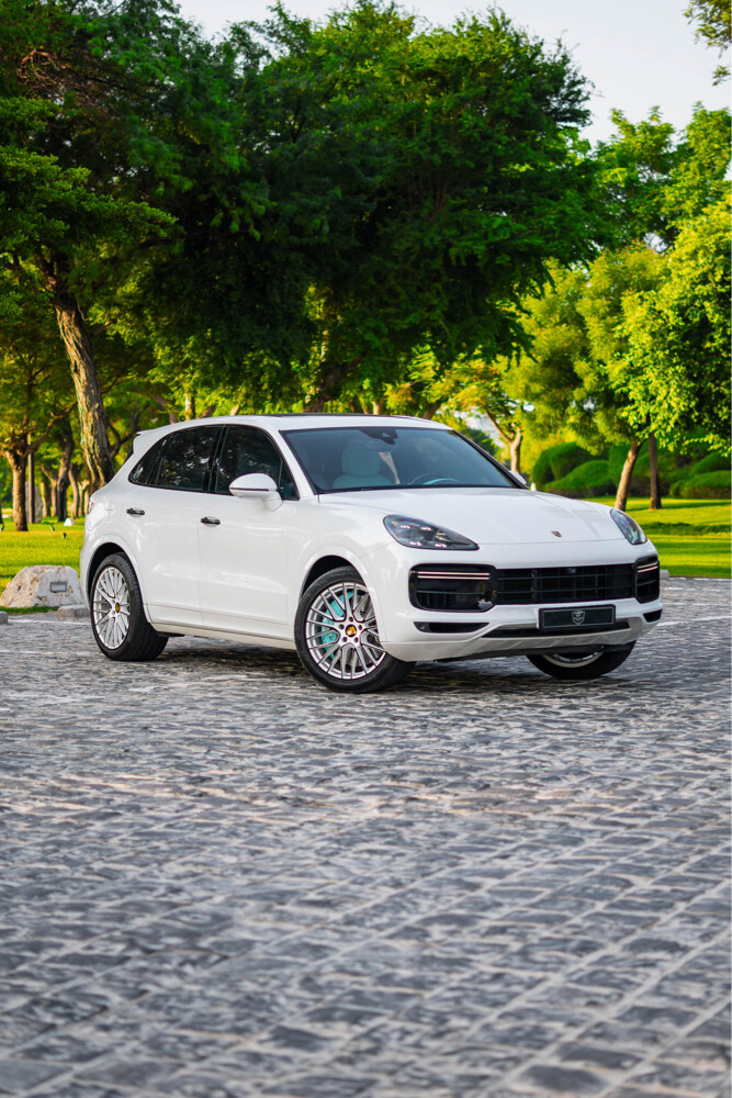 Porsche cayenne Turbo 2019 - 1