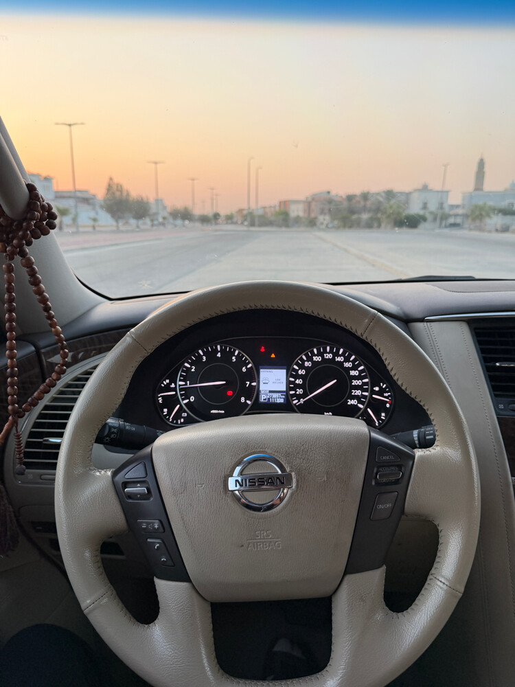  للبيع نيسان باترول 8 سلندر اس اي - 10