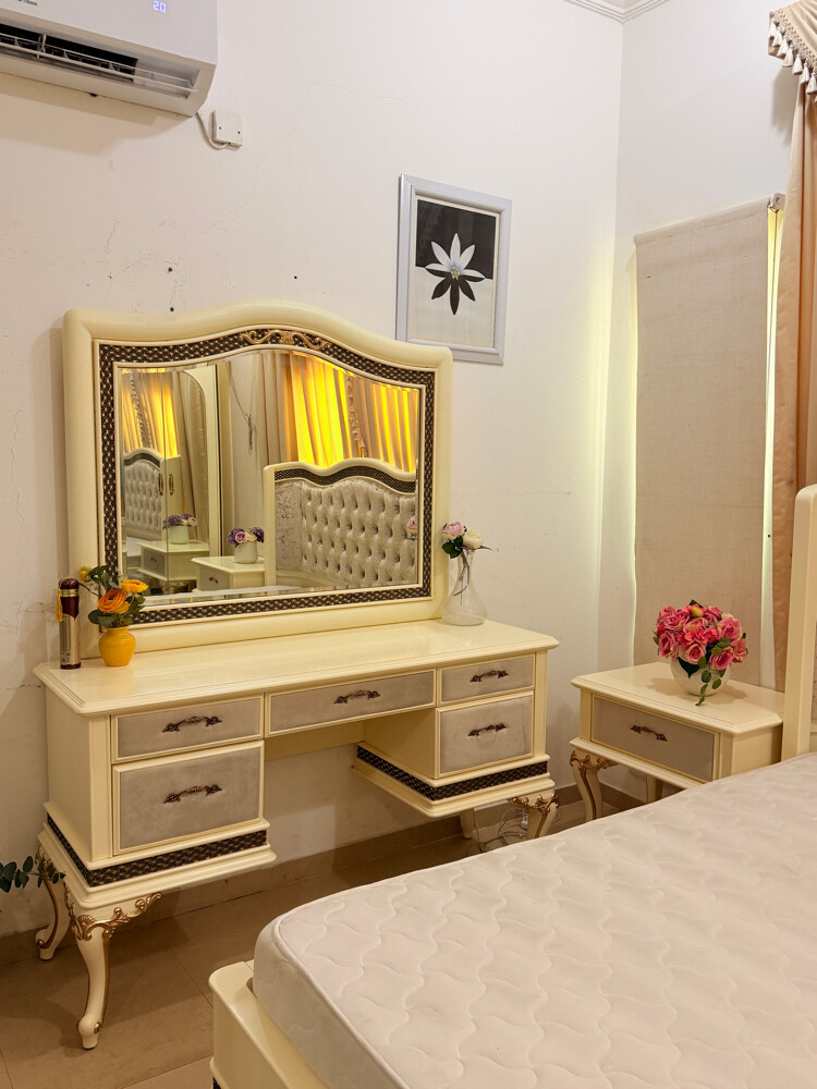 NABCO Full Bedroom set King size  - 4