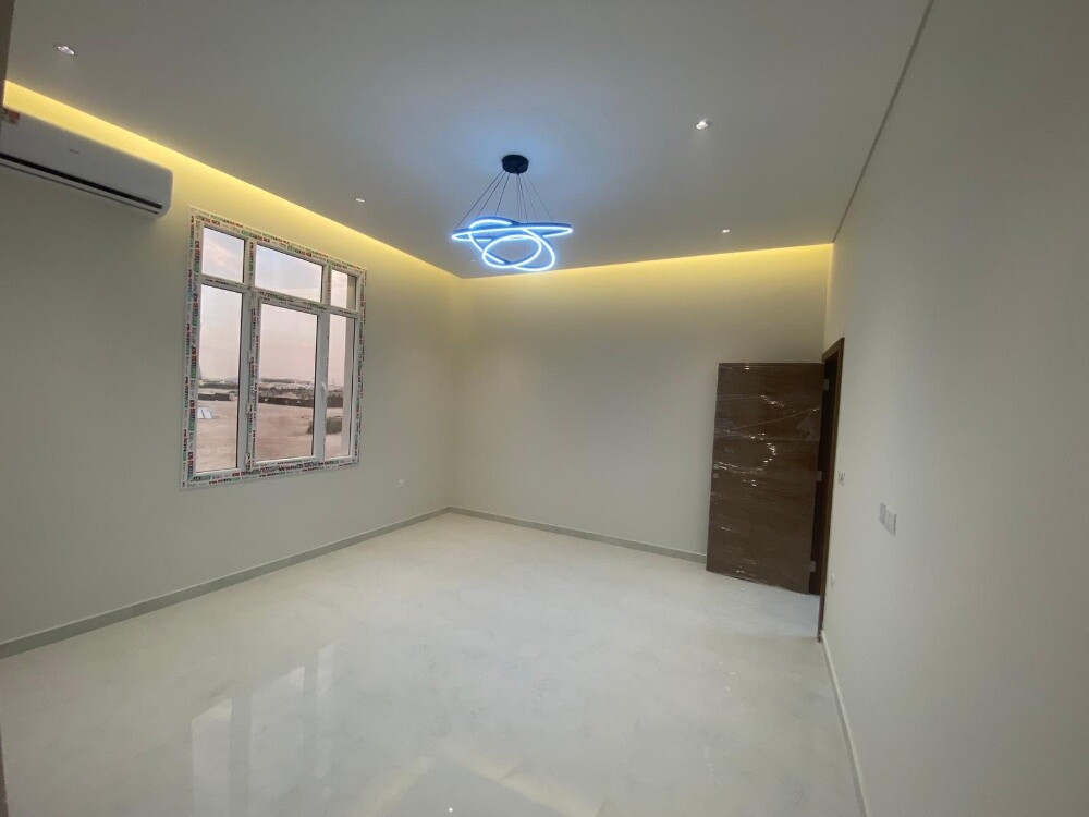 للبيع فيلا سكنيه جديده مريخ - 2