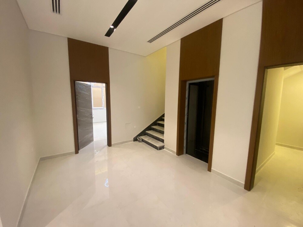 للبيع فيلا سكنيه جديده مريخ - 4
