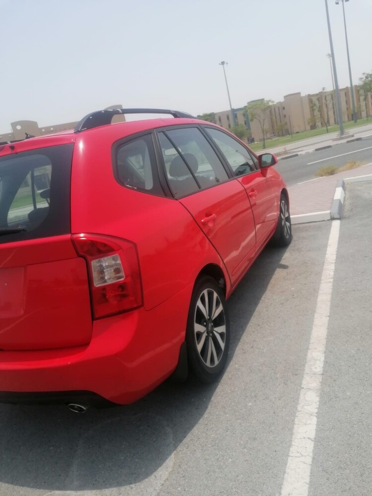 Kia Carens - 10