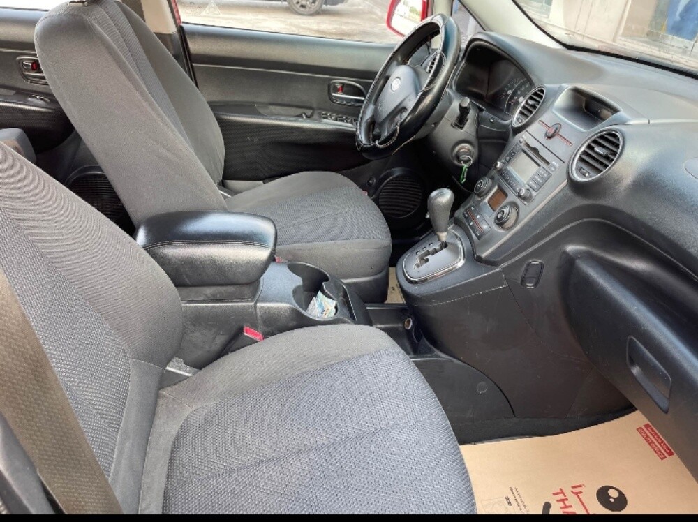 Kia Carens - 3