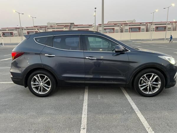 2018 Hyundai Santa Fe 3.3L | 4WD - 3