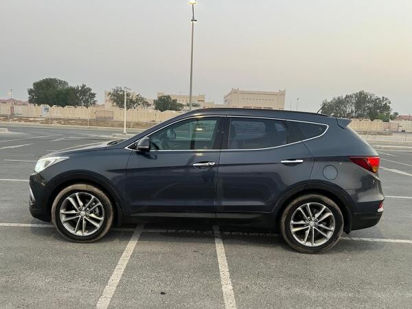 2018 Hyundai Santa Fe 3.3L | 4WD - 2