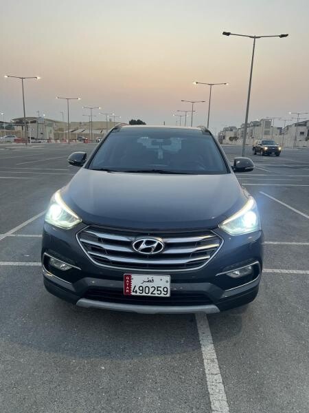 2018 Hyundai Santa Fe 3.3L | 4WD - 1